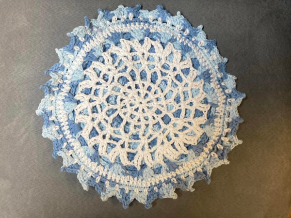 Helen's White & Blue Crochet Hot Pad | Arctique's, Etc.